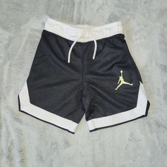 Jordan Other - Nike Jordan Jumpman Toddler Size 4T 3-4 Yo Wild Tribe Blk & Wht Athletic Shorts